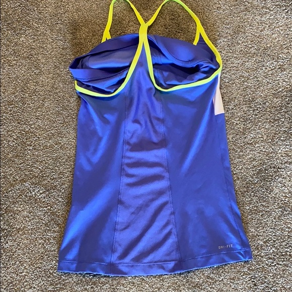 Nike Dri-Fit Tanktop for Women - Picture 4 of 5